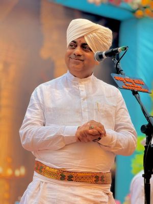 Sanjaynana Dhondage.jpeg